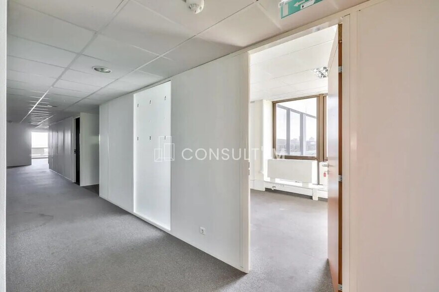 Bureau dans Saint-Cloud à vendre - Photo de l’immeuble – Image 2 sur 6