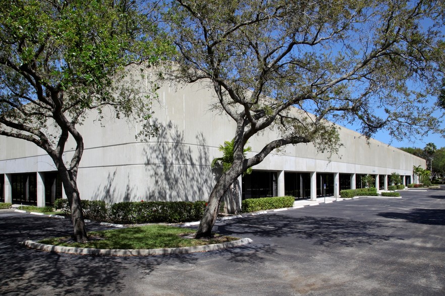 6000 Park of Commerce Blvd, Boca Raton, FL à louer - Photo de l’immeuble – Image 2 sur 24