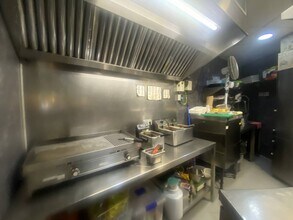 Local commercial dans Barcelone, Barcelona à louer Photo intérieure– Image 1 sur 3