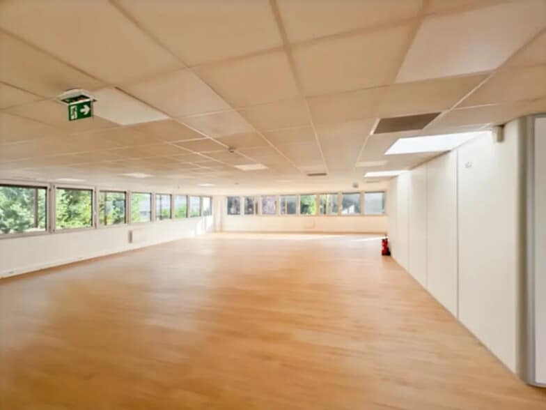 27 Boulevard Louise Michel, Gennevilliers à louer - Photo de l’immeuble – Image 1 sur 3