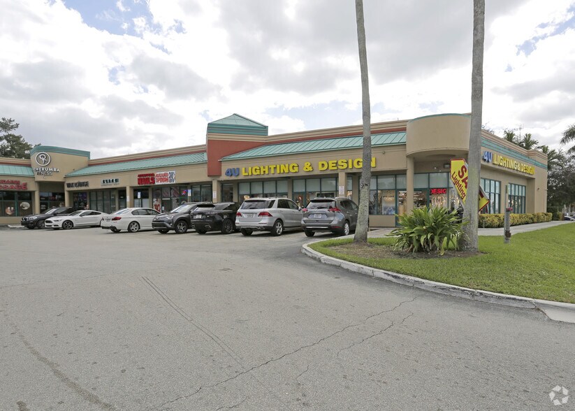 16101-16173 Biscayne Blvd, North Miami Beach, FL à louer - Photo de l’immeuble – Image 1 sur 22