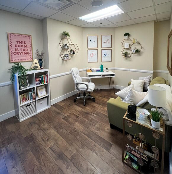 1055 N 300 W, Provo, UT à louer - Photo de l’immeuble – Image 3 sur 25