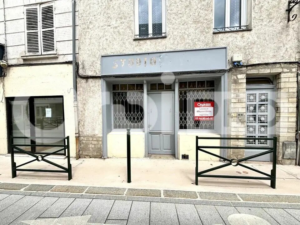 Local commercial dans Compiègne à louer Photo de l’immeuble– Image 1 sur 6