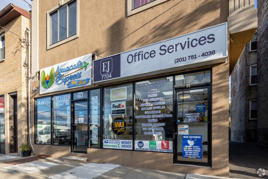 7704 W John F Kennedy Blvd, North Bergen, NJ à vendre - Photo de l’immeuble – Image 3 sur 27