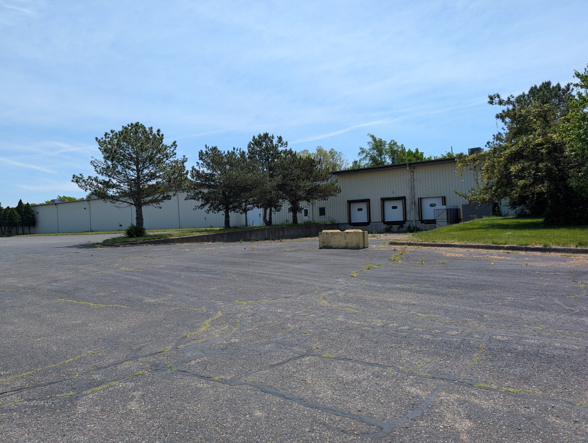 5243 Wayne Rd, Battle Creek, MI à louer Photo de l’immeuble– Image 1 sur 8