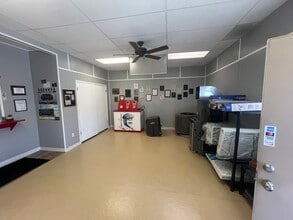 22412 Perry Hwy, Zelienople, PA à louer Photo de l’immeuble– Image 1 sur 22