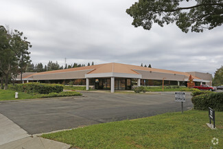Plus de détails pour 737 Arnold Dr, Martinez, CA - Local d'activités à louer