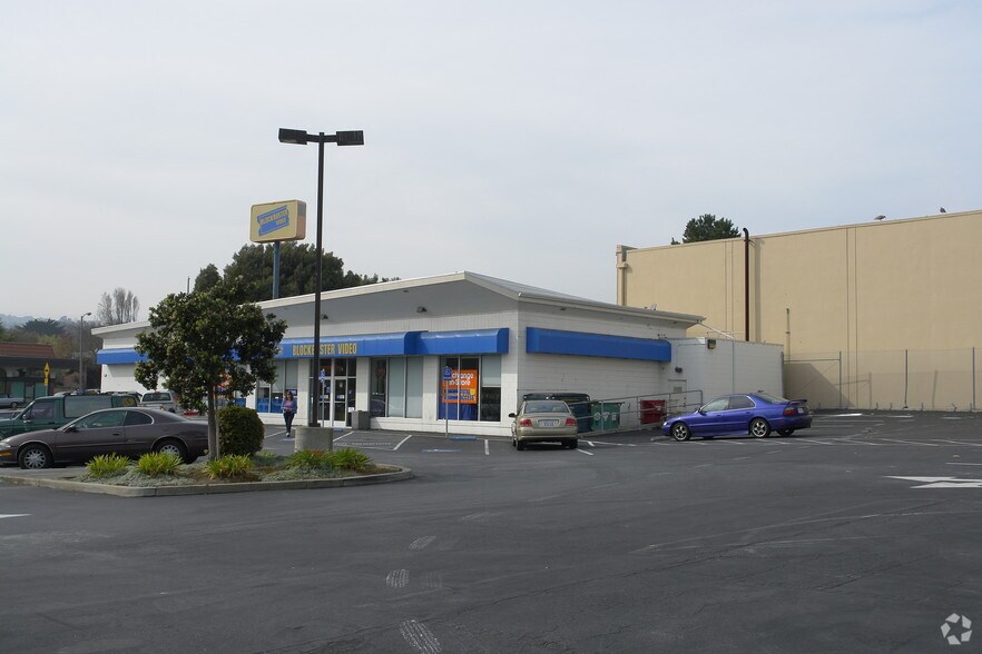 74 Camaritas Ave, South San Francisco, CA à vendre - Photo principale – Image 1 sur 5