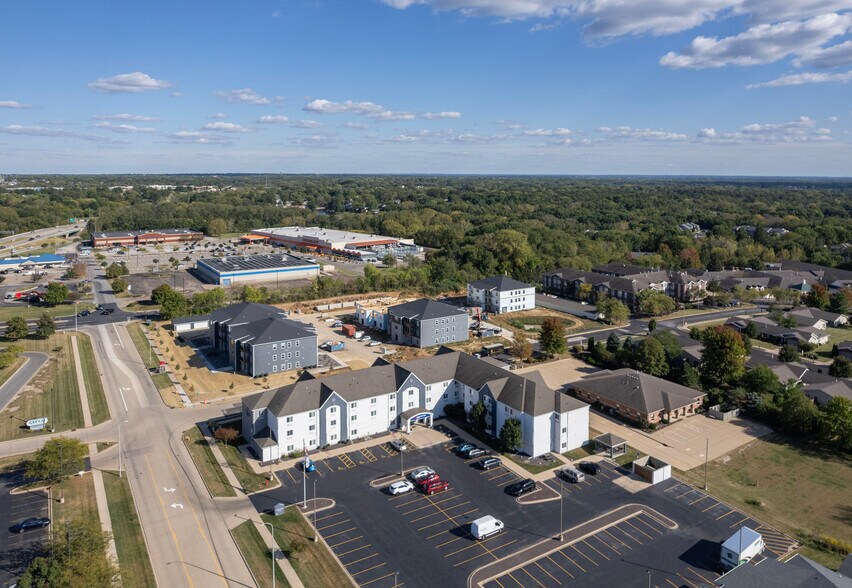 5300 W Landens Way, Peoria, IL à vendre - Photo de l’immeuble – Image 2 sur 16