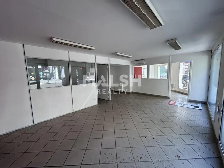 Local commercial dans Lyon à louer - Photo intérieure – Image 2 sur 9