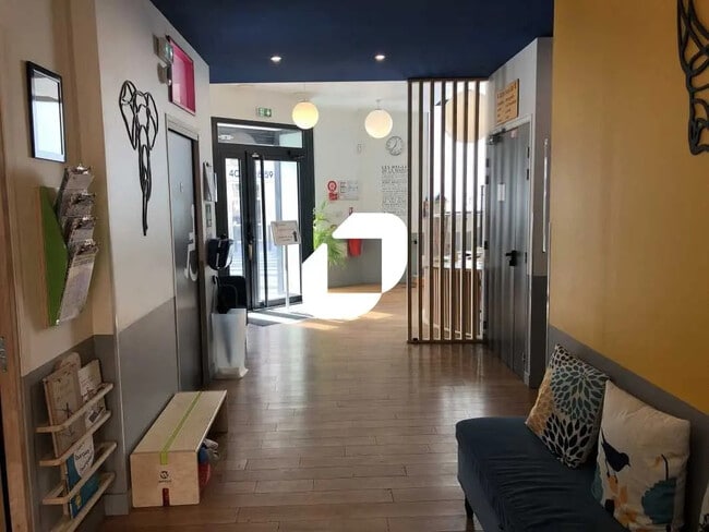 Plus de détails pour Bureau à vendre