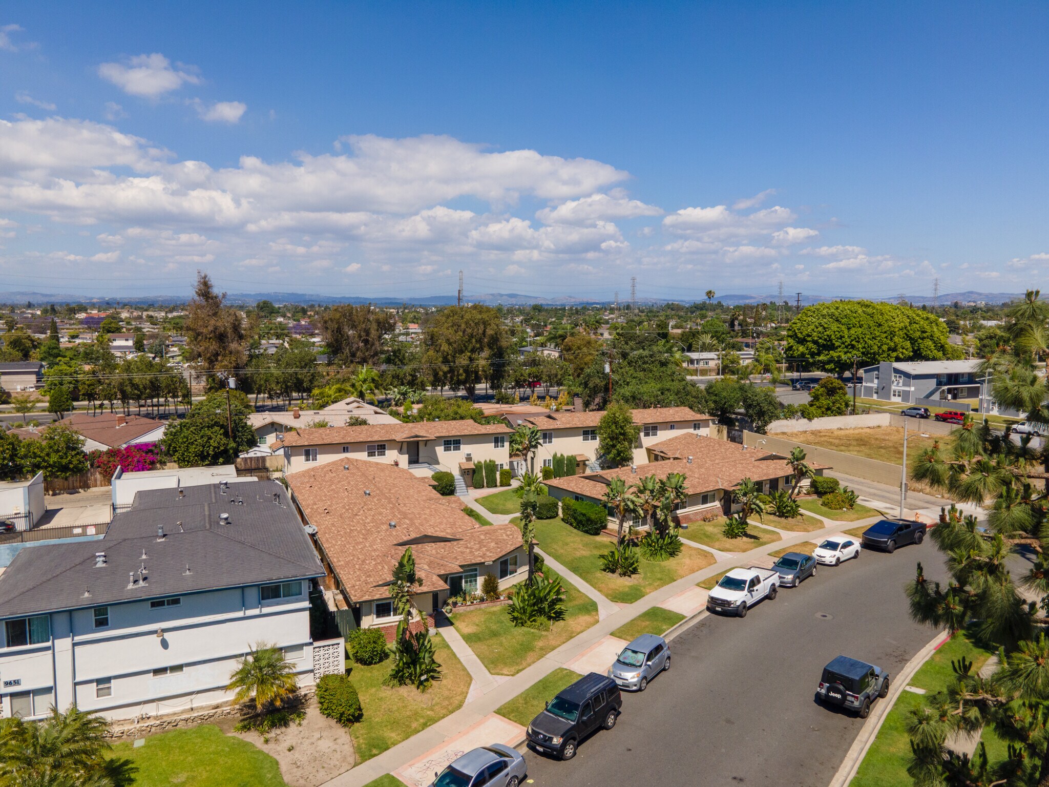 9661-9671 Maureen Dr, Garden Grove, CA à vendre Photo principale– Image 1 sur 19