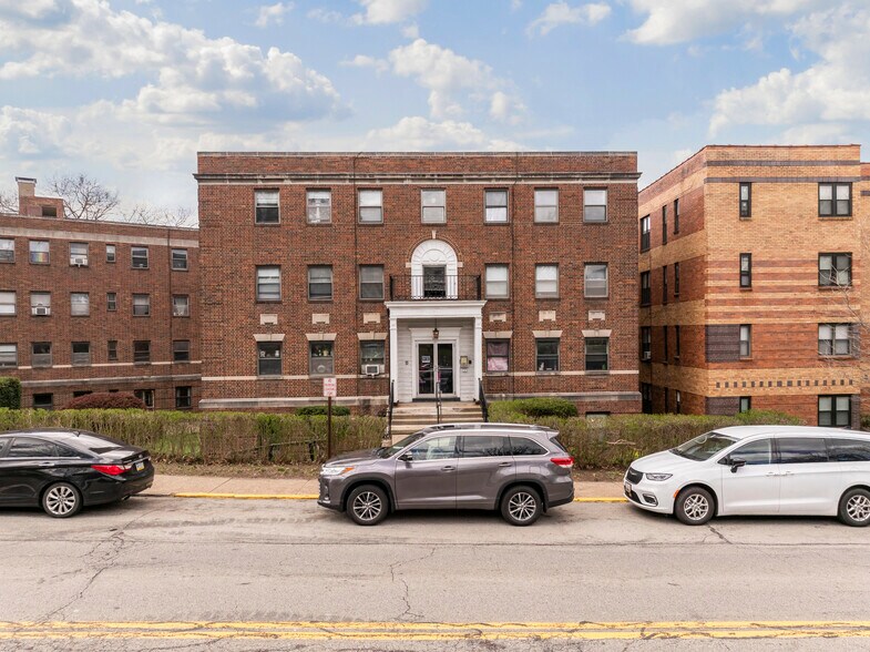 3336 Brownsville Rd, Pittsburgh, PA à vendre - Photo de l’immeuble – Image 2 sur 36
