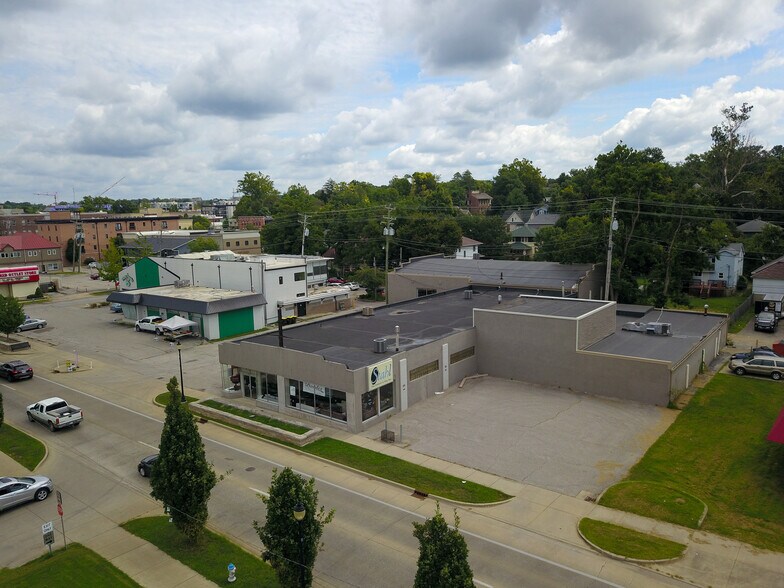 515 S Walnut St, Bloomington, IN à vendre - Photo de l’immeuble – Image 3 sur 14