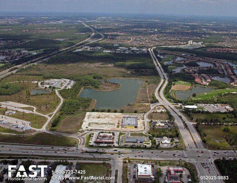 Treeline Ave. & Goldenwood Dr, Fort Myers, FL à vendre - Aérien – Image 2 sur 14