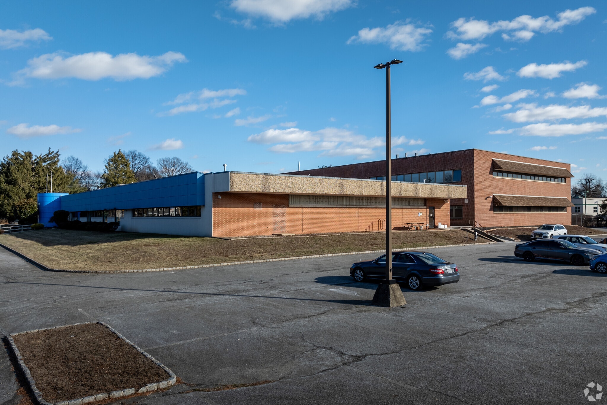 3880 Park Ave, Edison, NJ à louer Photo principale– Image 1 sur 9