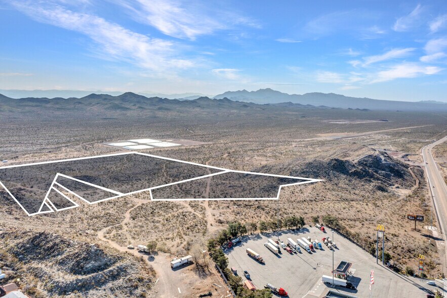 S Nugget Lane, Searchlight, NV à vendre - Photo de l’immeuble – Image 3 sur 13