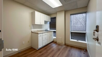 60 Westwood Ave, Waterbury, CT à louer Photo intérieure– Image 2 sur 17