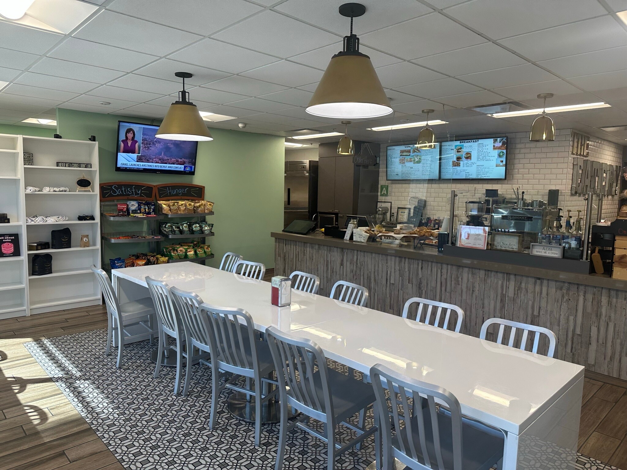 16133 Ventura Blvd, Encino, CA à louer Photo intérieure– Image 1 sur 21