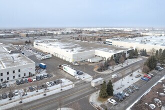 330 Applewood Cres, Vaughan, ON - Vue aérienne  vue de carte