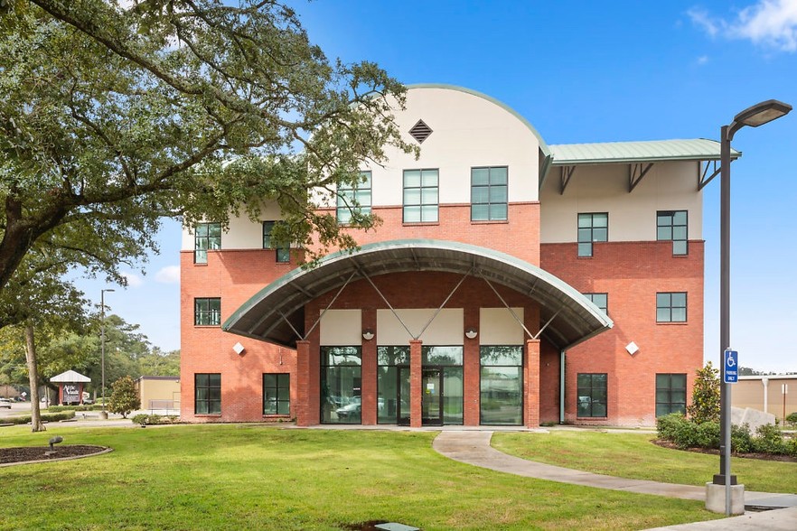 814 W McNeese St, Lake Charles, LA à louer - Autre – Image 1 sur 23