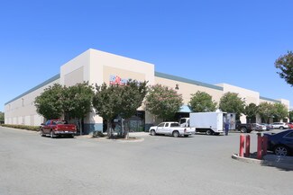 Plus de détails pour 815 Chadbourne Rd, Fairfield, CA - Industriel/Logistique à louer