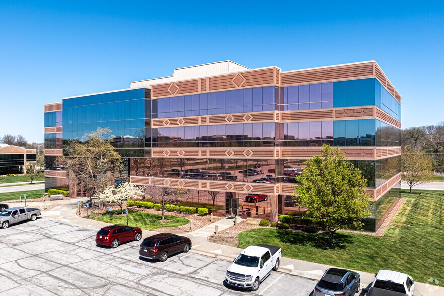 13200 Metcalf Ave, Overland Park, KS à louer - Photo principale – Image 1 sur 13