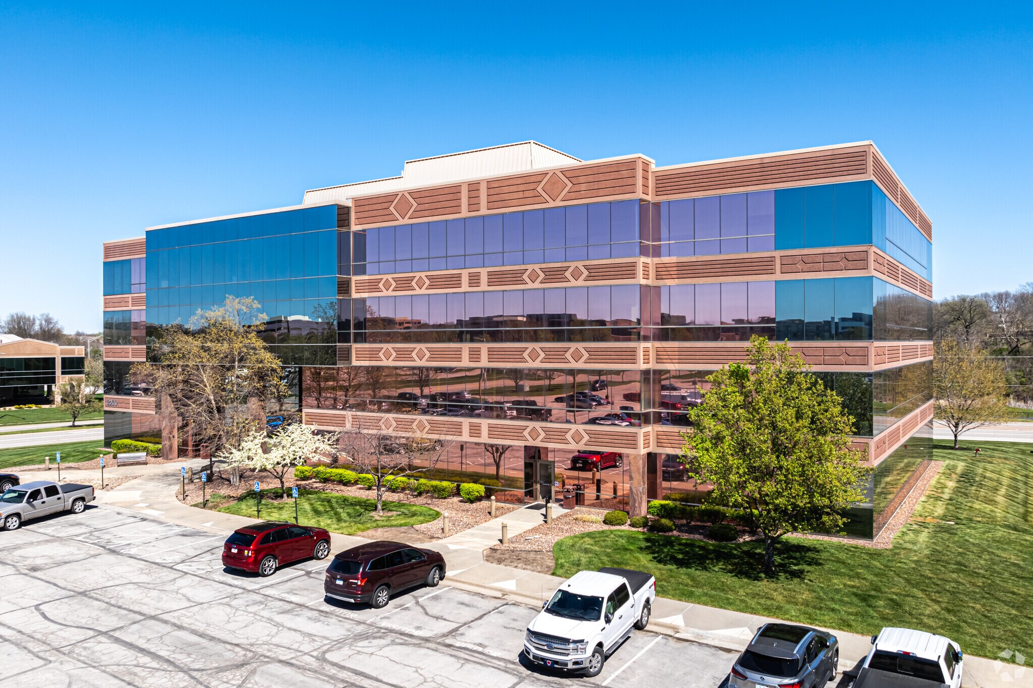 13200 Metcalf Ave, Overland Park, KS à louer Photo principale– Image 1 sur 14