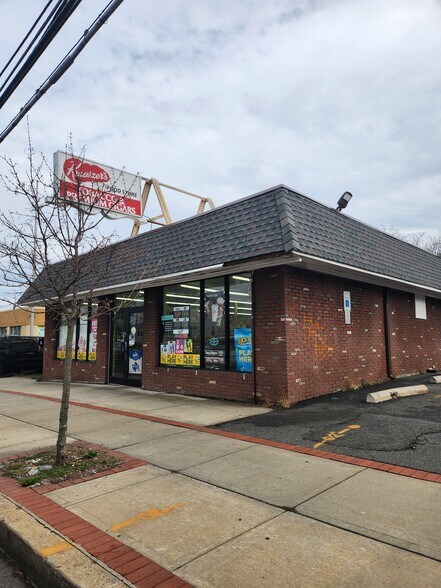 550 Hamilton St, Somerset, NJ à vendre - Photo de l’immeuble – Image 1 sur 5