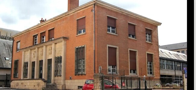 Plus de détails pour Bureau à vendre