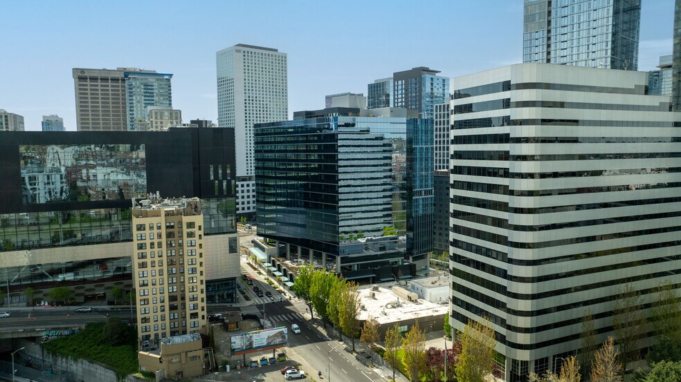 1711 Boren Ave, Seattle, WA à louer - Photo de l’immeuble – Image 3 sur 29