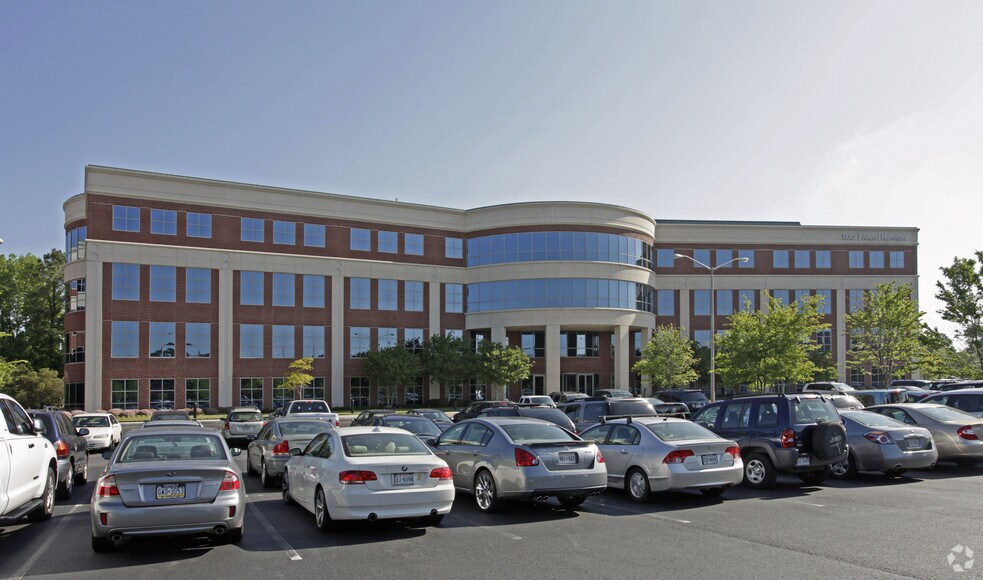 5700 Lake Wright Dr, Norfolk, VA à louer - Photo de l’immeuble – Image 2 sur 19
