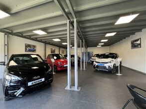 16-34 Rue Du Buisson Aux Fraises, Massy à louer Photo de l’immeuble– Image 1 sur 17