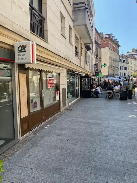38 Rue Des Bourets, Suresnes à louer - Photo de l’immeuble – Image 2 sur 6