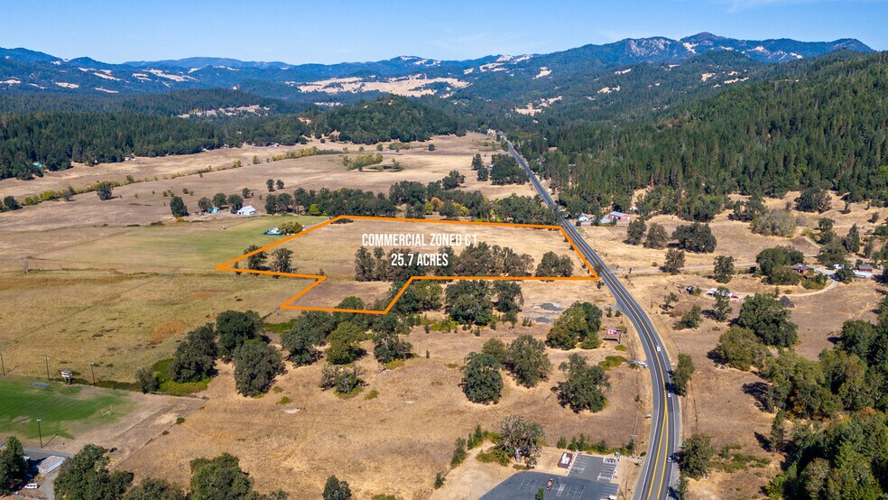 45100 US-101, Laytonville, CA à vendre - Photo de l’immeuble – Image 2 sur 13