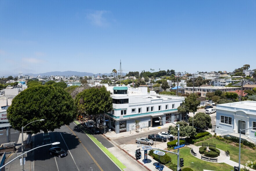 2525 Main St, Santa Monica, CA à louer - Aérien – Image 2 sur 75