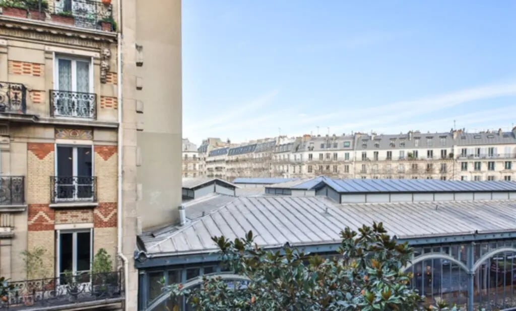 15 Rue De Chabrol, Paris à vendre Photo de l’immeuble– Image 1 sur 9
