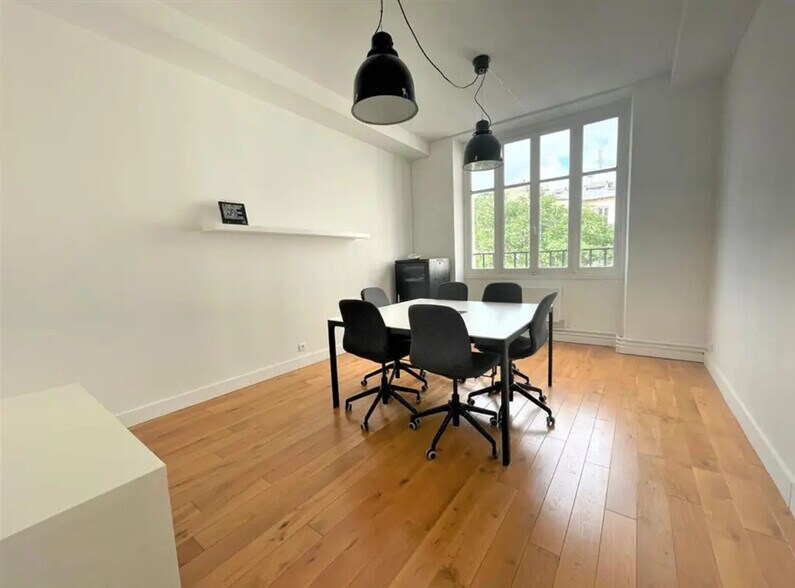 Bureau dans Paris à louer - Photo de l’immeuble – Image 3 sur 6