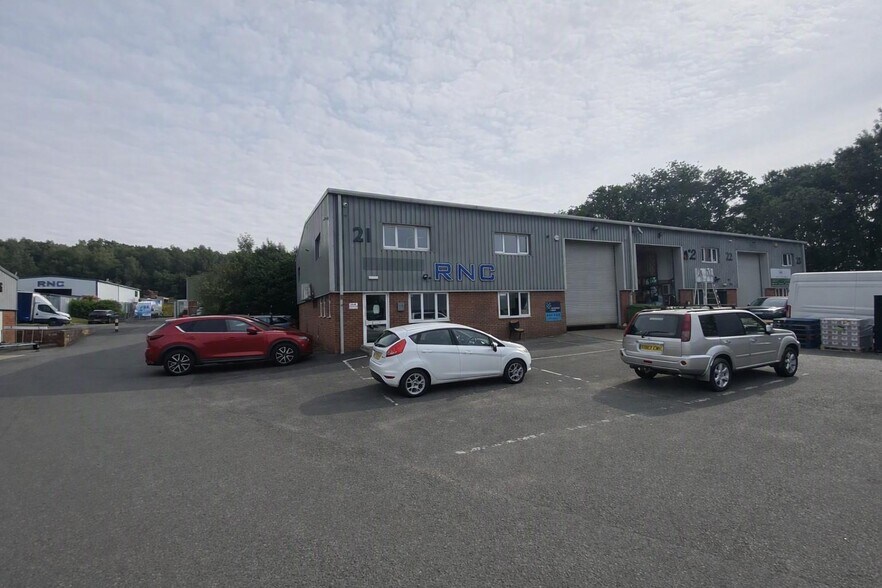 Sandleheath Industrial Estate, Sandleheath à vendre - Photo de l’immeuble – Image 1 sur 1