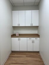 9323 Pinecroft Dr, The Woodlands, TX à louer Photo intérieure– Image 2 sur 6