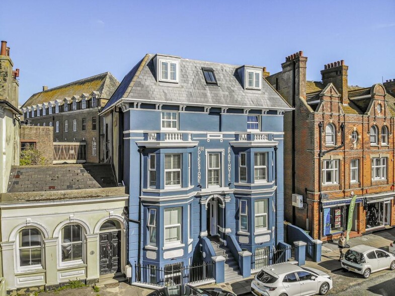 8 Cheriton Pl, Folkestone à vendre - Photo de l’immeuble – Image 2 sur 26
