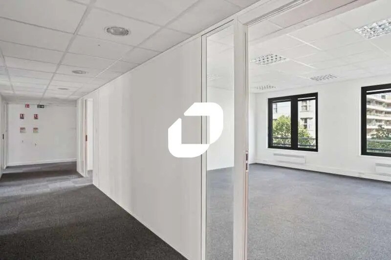 Bureau dans Lyon à louer - Photo de l’immeuble – Image 3 sur 14