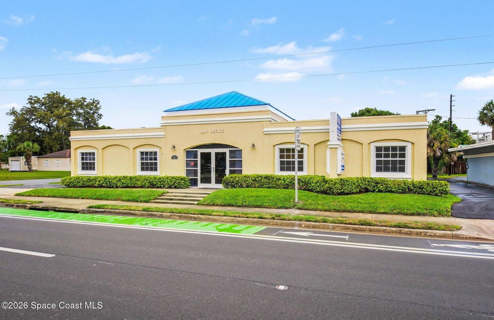 112 W New Haven Ave, Melbourne, FL à louer Photo de l’immeuble– Image 1 sur 13
