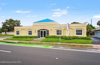 112 W New Haven Ave, Melbourne, FL à louer Photo de l’immeuble– Image 1 sur 13
