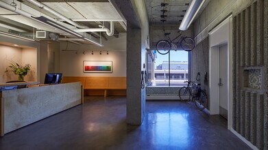 2609 Granville St, Vancouver, BC à louer Photo intérieure– Image 2 sur 3