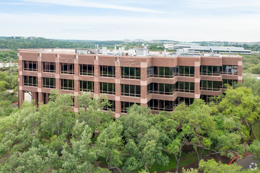 901 S Mopac Expy, Austin, TX à louer - Photo de l’immeuble – Image 1 sur 7