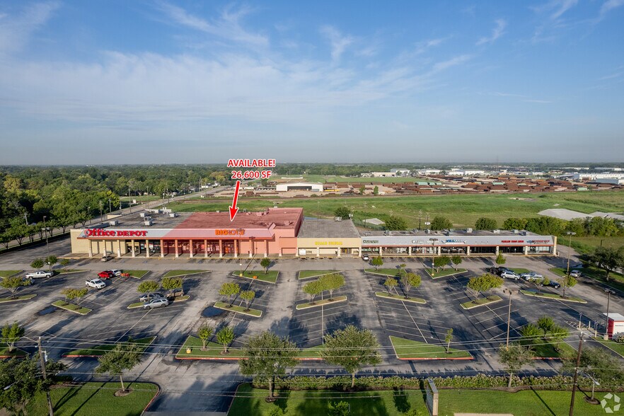 2004-2032 N Main St, Pearland, TX à louer - Aérien – Image 1 sur 10