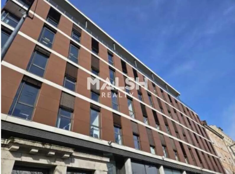 Bureau dans Lyon à vendre - Photo de l’immeuble – Image 2 sur 42