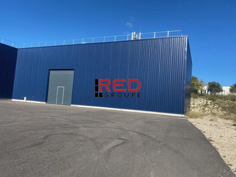 Industriel/Logistique dans Lambesc à louer - Photo de l’immeuble – Image 1 sur 6