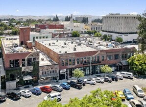 135-185 E 2nd St, Pomona, CA - VUE AÉRIENNE  vue de carte